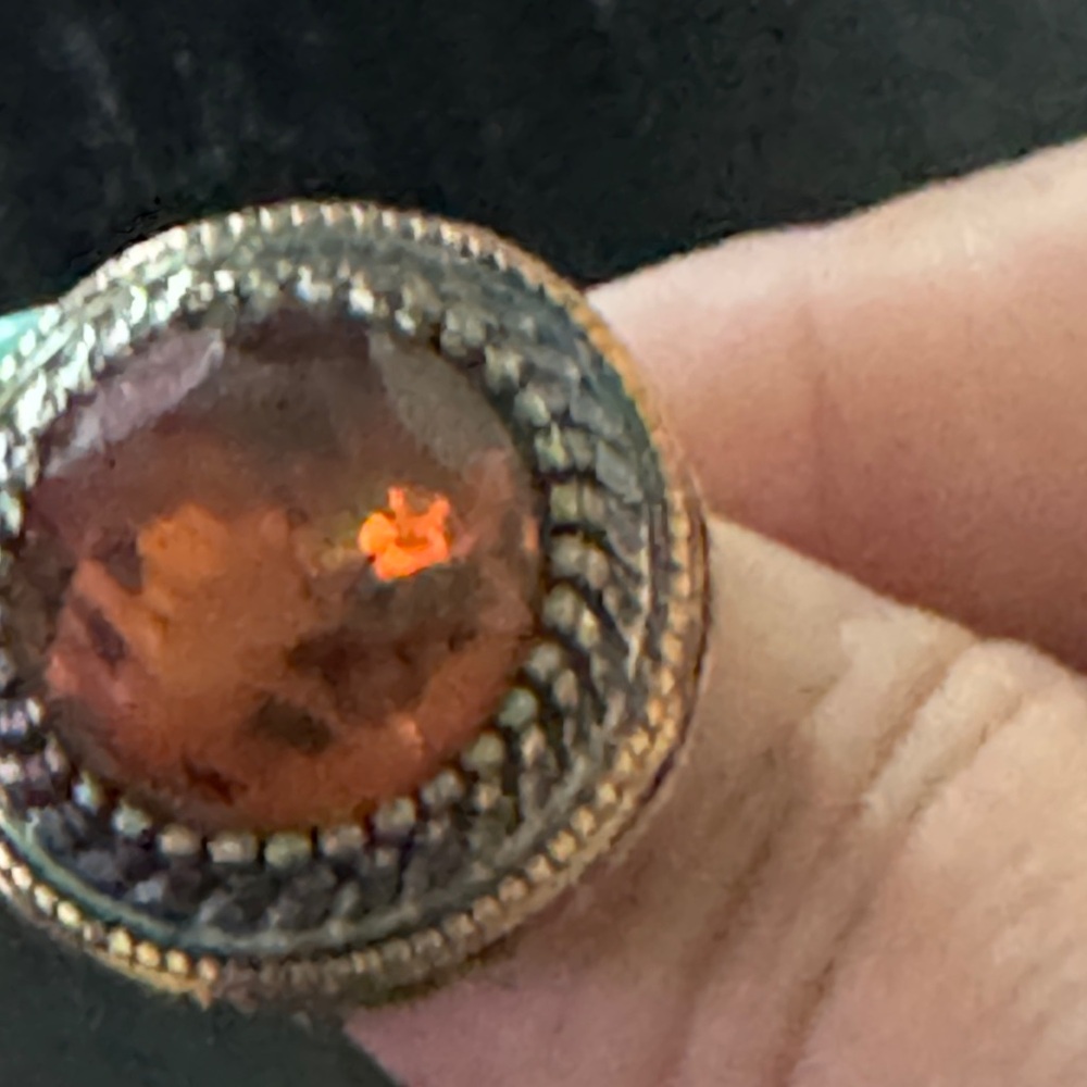 Elegant Gold and Orange Gemstone Ring